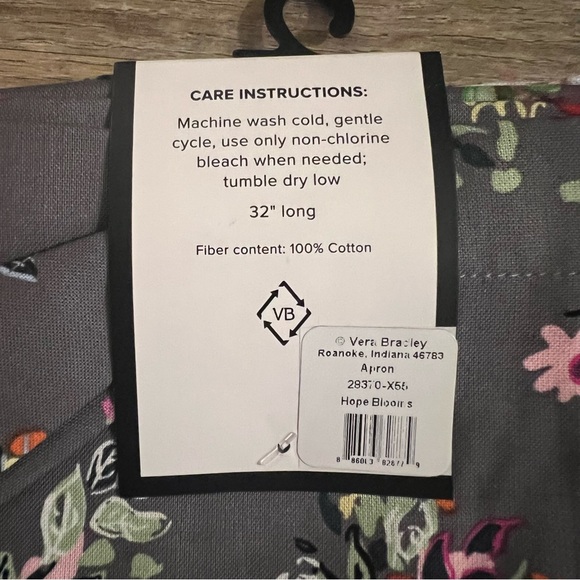 Vera Bradley Apron🤍 - Picture 3 of 3